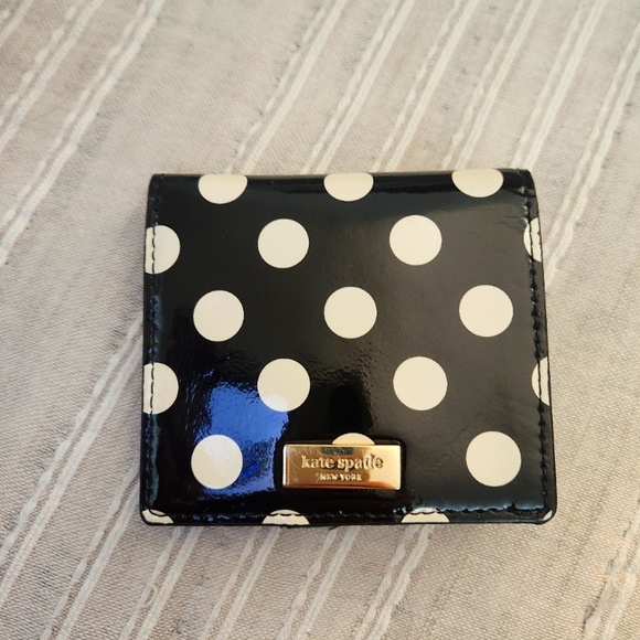 Kate Spade Womens Black White Polka Dot Snaps Pocket Bifold Wallet Sz 4x4” - Picture 1 of 4